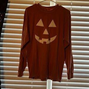 Halloween tee comfort colors large